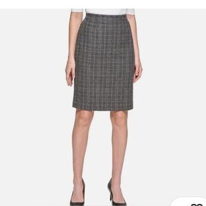Calvin Klein Classic Beige Plaid Women's Skirt, Size 8